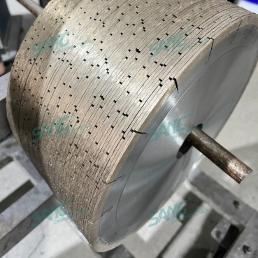 Excelență de pionierat în lamele de ferăstrău diamantate pentru tăierea plăcilor de mozaic